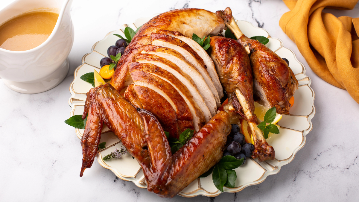 cut turkey
