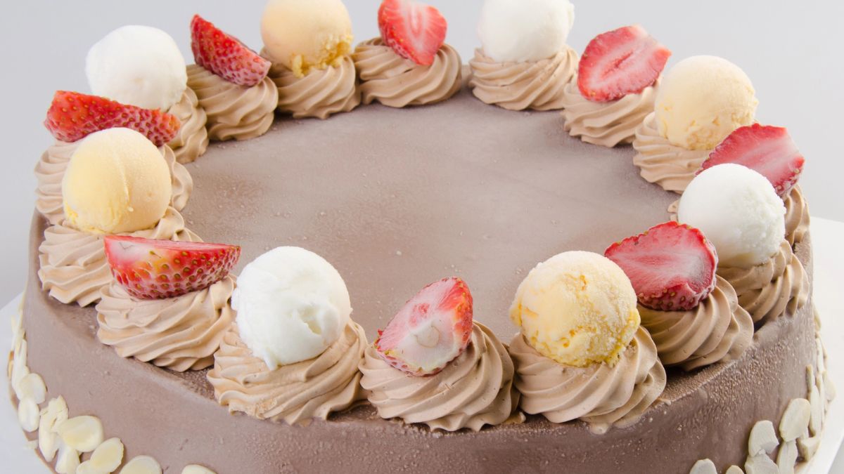 Chocolate Icebox Cake