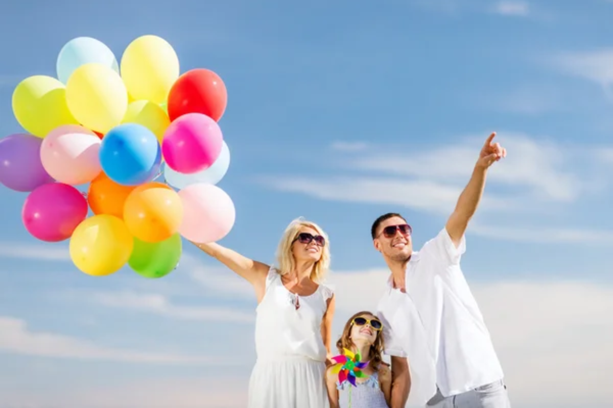 Family Celebrate Balloons