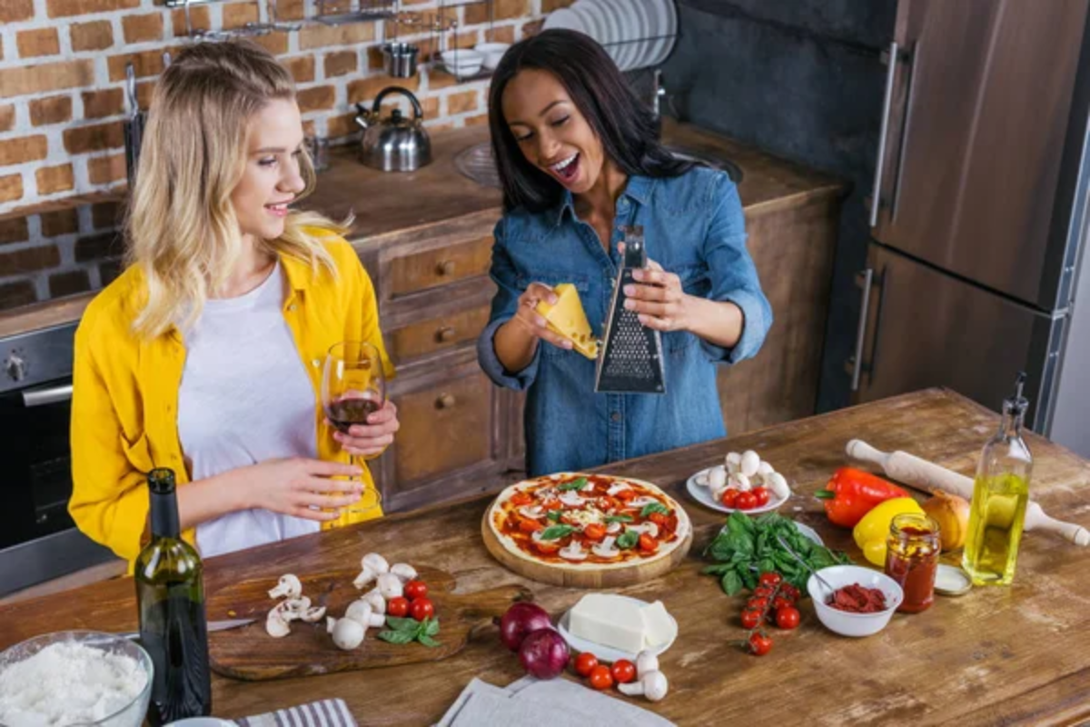 Friends Cook Kitchen