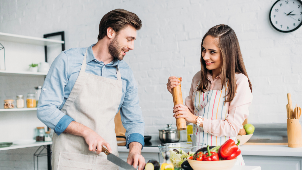 couple cooking