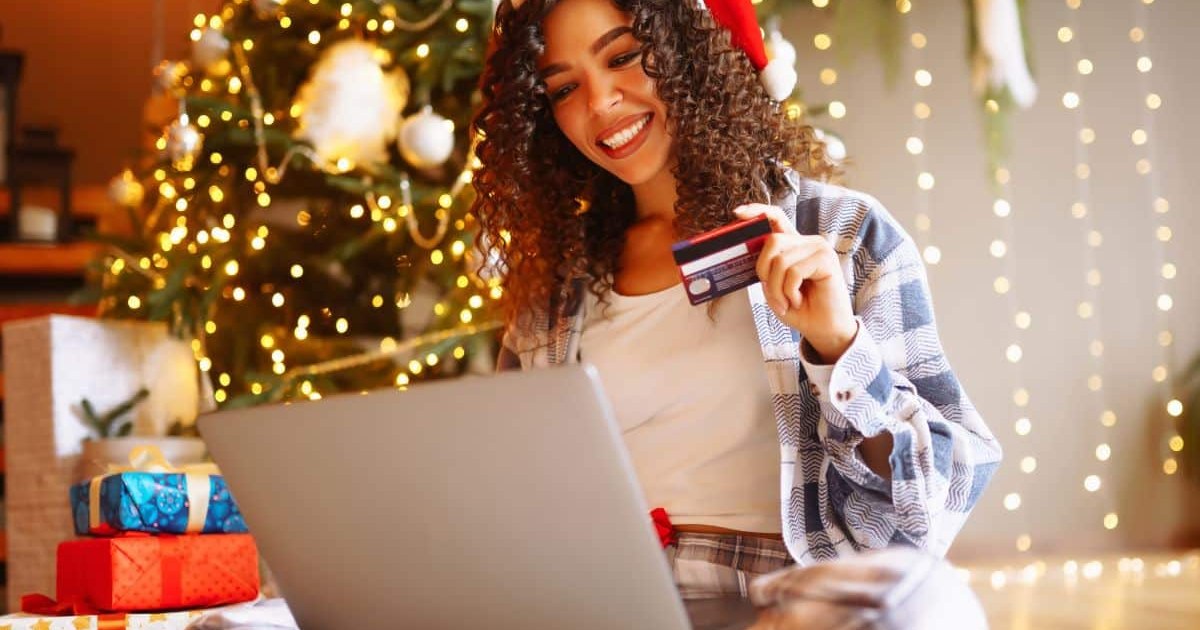 13 Practical Tips to Stay on Track with Your Budget
