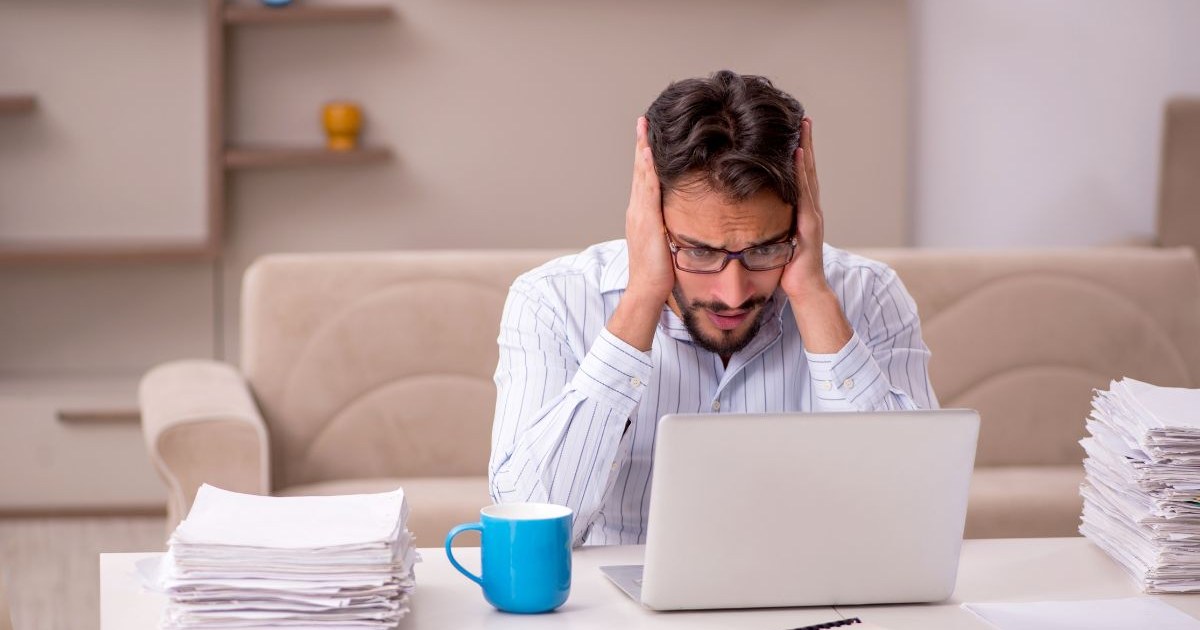 15 Common Mistakes Men Make in Life That Ends Up in Regret