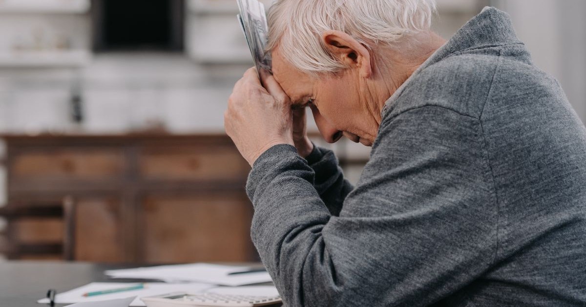 15 Reasons Retirees Go Completely Broke