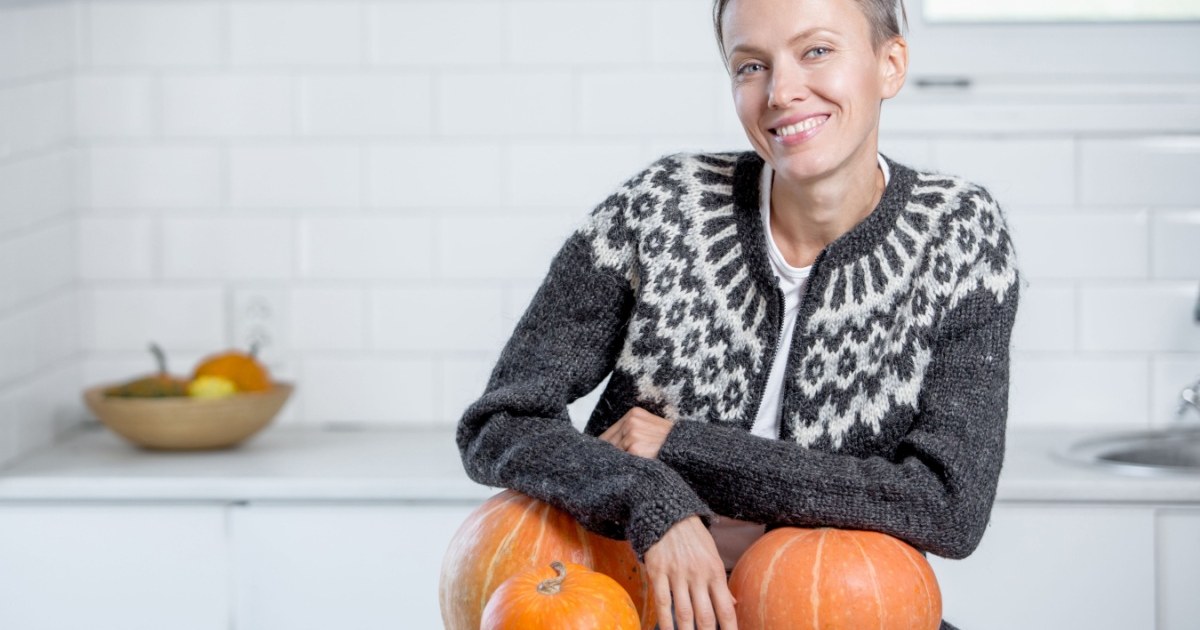 15 Thanksgiving Etiquette Rules You Should Follow (If You Want to Be Invited Back)