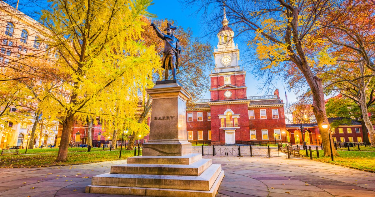 15 Towns You Need to Visit in the Fall