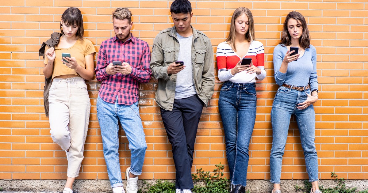 15 Ways to Tell If Someone is a True Millennial