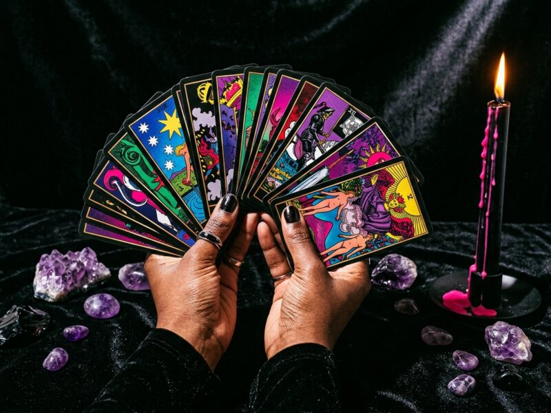 15 ways to prepare a new tarot deck before your first reading