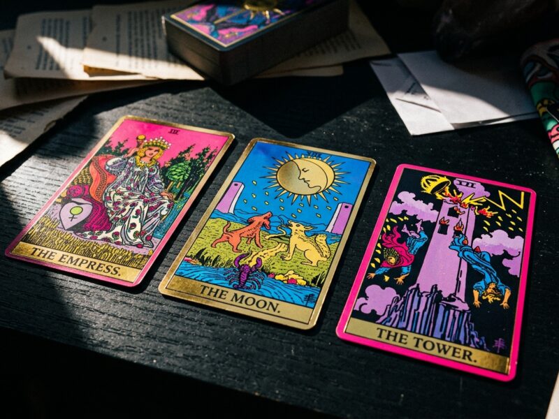 Tarot card spreads that actually work — from one card to twelve