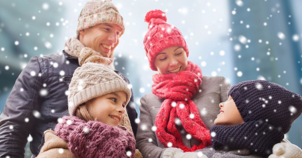Celebrate Together: 17 Fun Family Holiday Traditions to Begin This Year