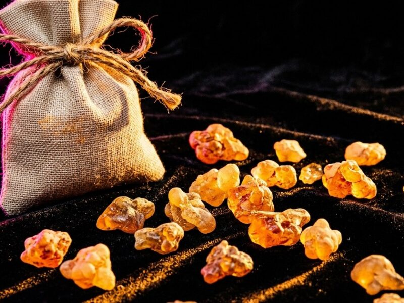 Frankincense under your pillow: what is everyone even talking about?
